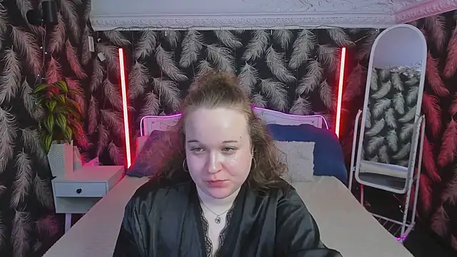 دردشة Pinky_Bloom الجنسية المباشرة