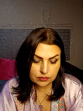 kataleya94 Adlı Modelin Canlı XXX Sohbeti