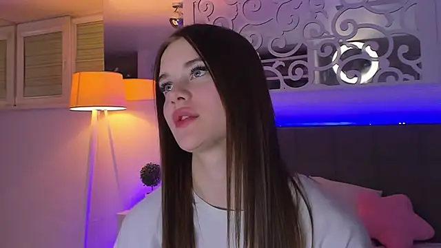 LuisaClover Live XXX-chat