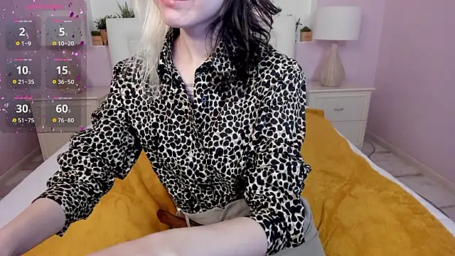 LinaVeritas' Live XXX Chat