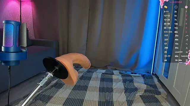 Juicy_Vikki – Naživo XXX chat