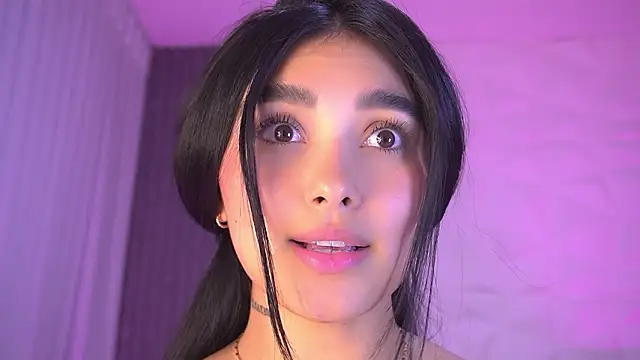 katy_rioss Show in webcam