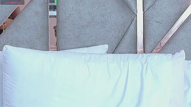 Sally-Noa live XXX chat