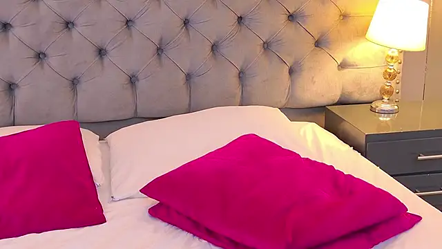 Онлайн чат XXX SamantaG