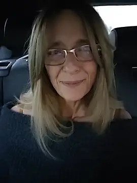 Sacha_Scorp 即時 XXX 聊天