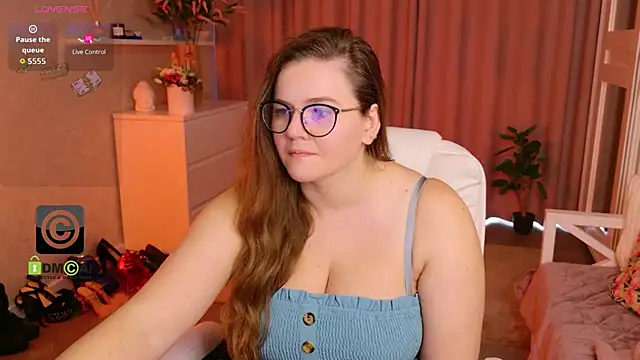 KellyKleine Chat XXX in diretta