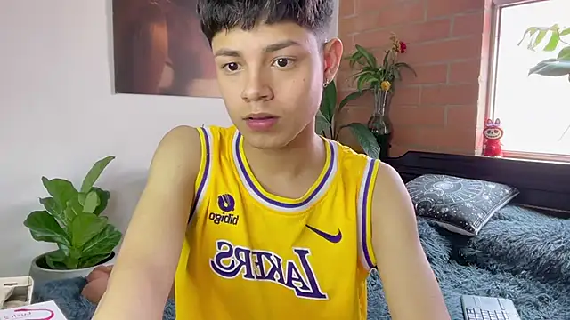 Andy_Belier23 live XXX chat