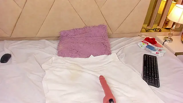 دردشة DomenicoRey الجنسية المباشرة