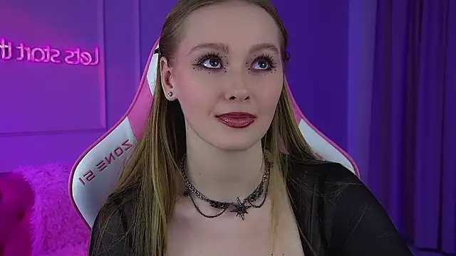 AgataFoxley Chat XXX in diretta