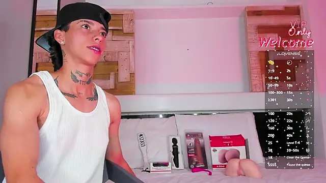 XXX chat uživo modela AmberAdams_