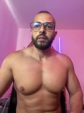 Chat +18 de magnumchris ao vivo