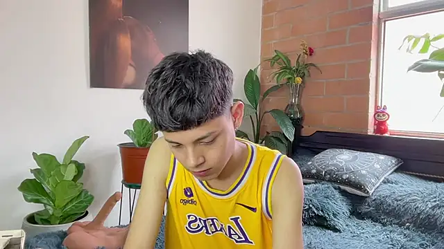 Chat XXX ao vivo de Andy_Belier23