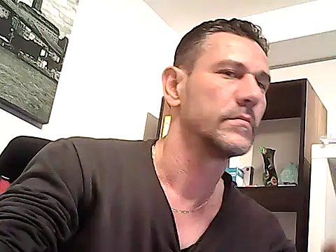 mastercharisma35's Live XXX Chat