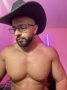 magnumchris 即時 XXX 聊天