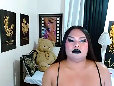 TSbrianaHugeCock's Webcam Show