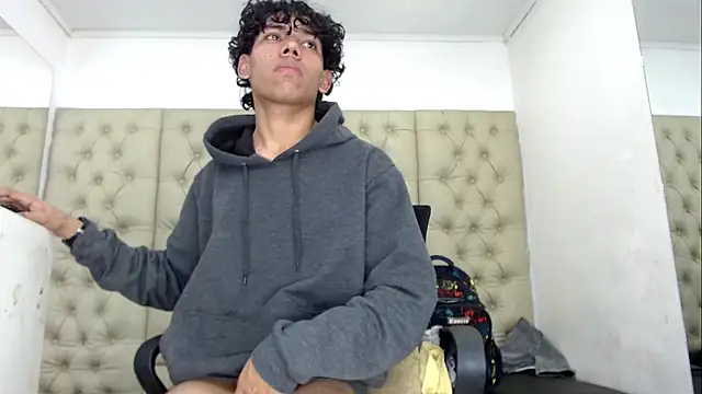 Chat XXX en directo de DaviidBuckx_