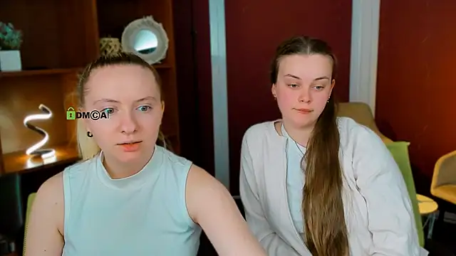 mila_glow1: απευθείας συνομιλία ΧΧΧ