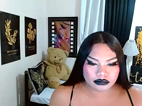 Živý XXX chat TSbrianaHugeCock