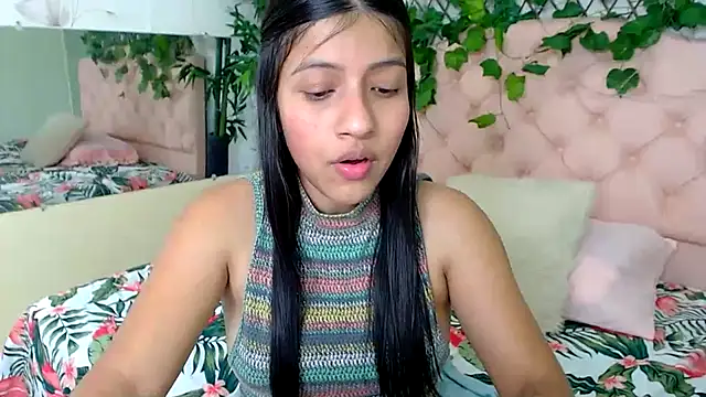 Chat +18 de zara_cute ao vivo