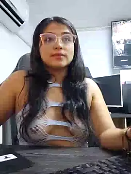 Chat +18 de AlmaRios ao vivo