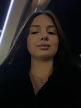 KrisMagnolyのライブXXXチャット