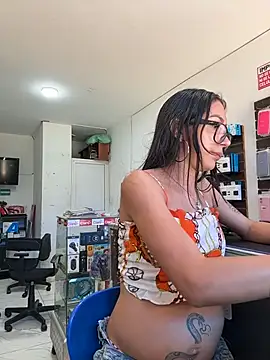 pregnant_sofii18 Webcamshow