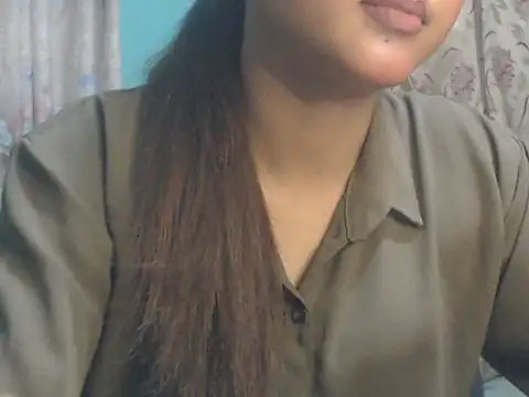 XXX chat uživo modela NancyRuvi