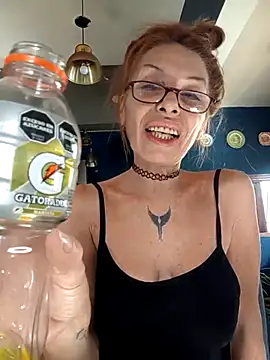 XXX chat uživo modela FrozenWaffle