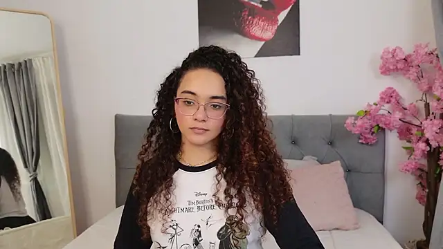 Taylor_Tina: διαδικτυακό σόου στην κάμερα