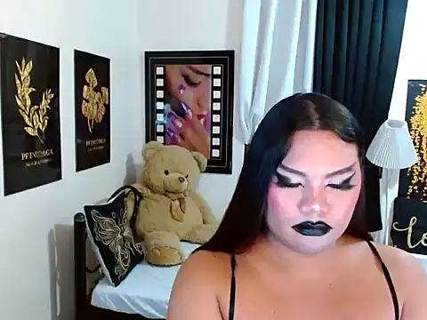 TSbrianaHugeCock's Live XXX Chat