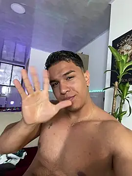 XXX chat uživo modela Taylor_John