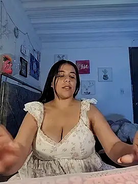 daniabet Adlı Modelin Canlı XXX Sohbeti