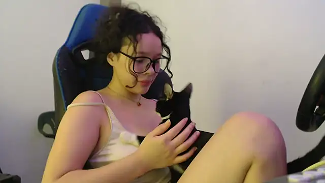 Yeimi360 现场XXX聊天