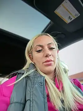 Chat XXX ao vivo de IsabellaNoirr