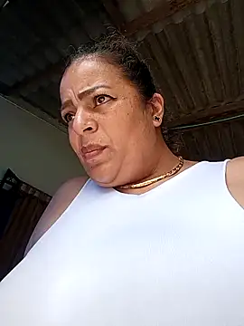 Chatroom XXX en direct de Mia-Glow