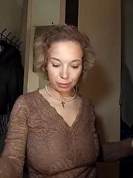 Conny_Shellie Adlı Modelin Canlı XXX Sohbeti