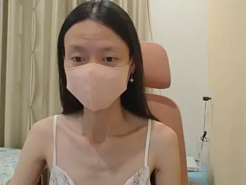 Chatroom XXX en direct de Lil-Cherries