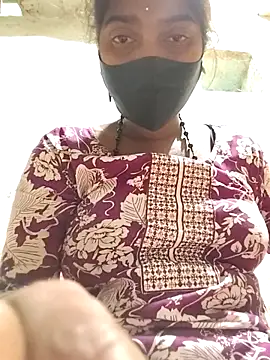 SRIDEVI55446's Live XXX Chat