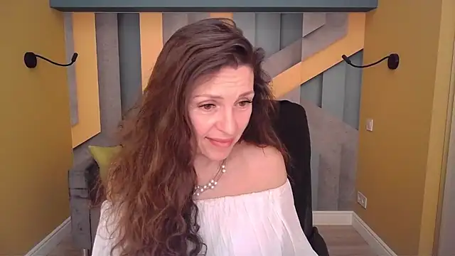 Chatroom XXX en direct de EllaLong