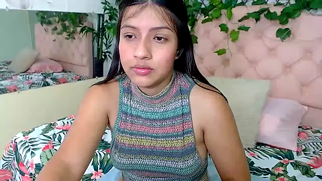 Chat +18 de zara_cute ao vivo