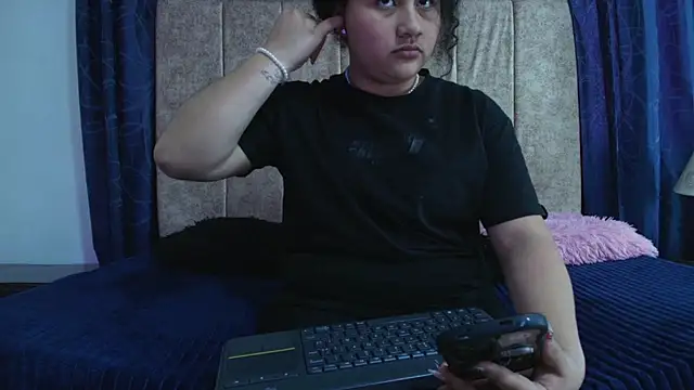 Baby_dirt Adlı Modelin Canlı XXX Sohbeti