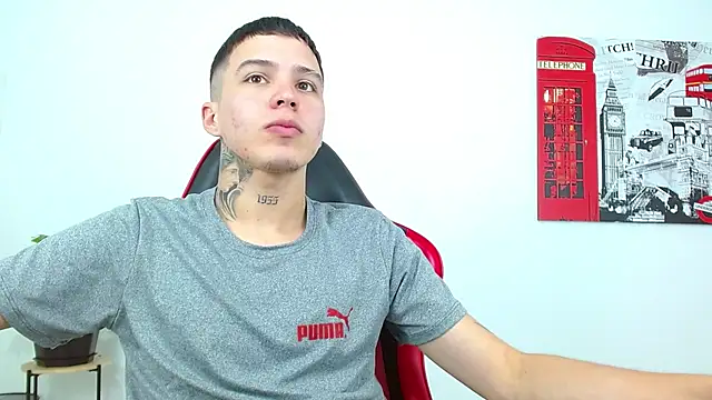 Cumandres18 – Naživo XXX chat