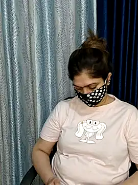 ZOHRA_KHANのライブXXXチャット