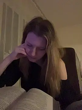 MaryHiggins Live XXX-Chat