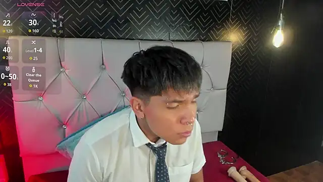 Chat +18 de Thiago_Kozak ao vivo