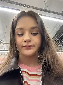 KittyQueeny's Webcam Show