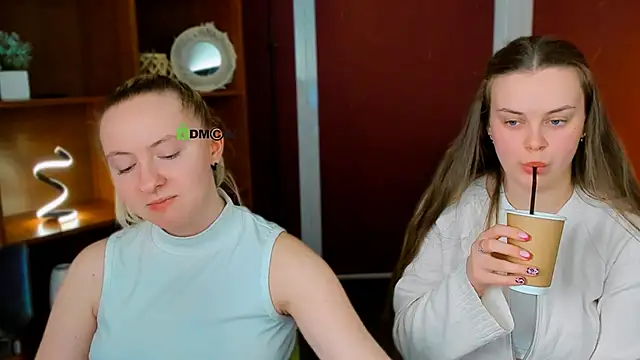 mila_glow1: απευθείας συνομιλία ΧΧΧ