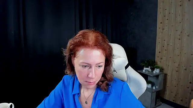 Chat +18 de LeticiaRomano ao vivo