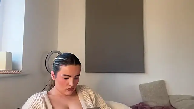 Онлайн чат XXX maisiesmithx