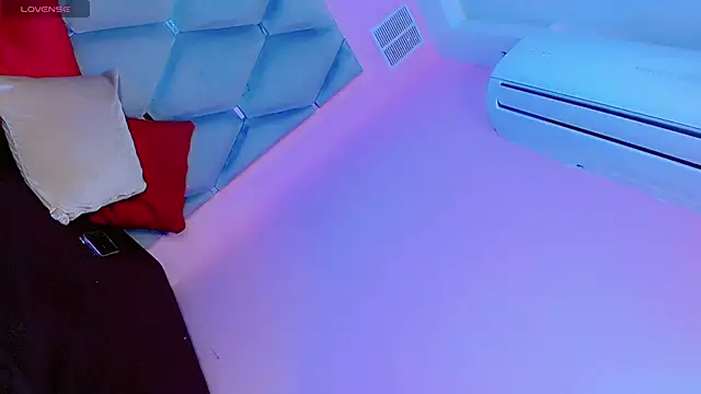 Daniiela_Ember Webcam Show